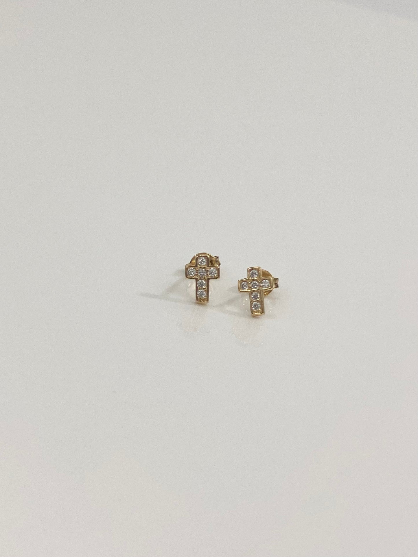 CROSS STUDS