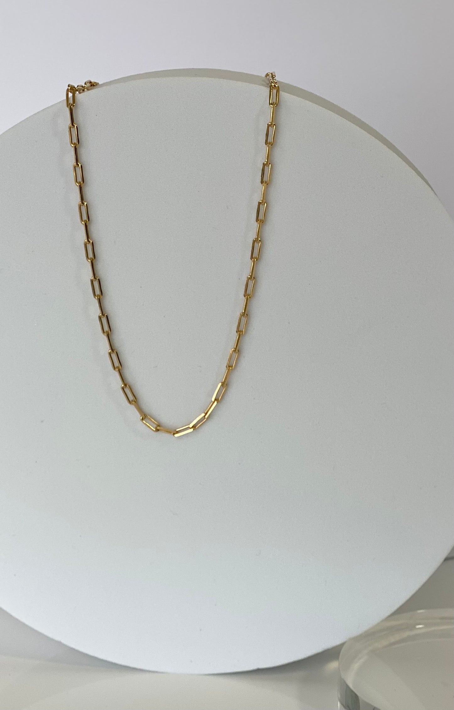 DAINTY PAPERCLIP NECKLACE