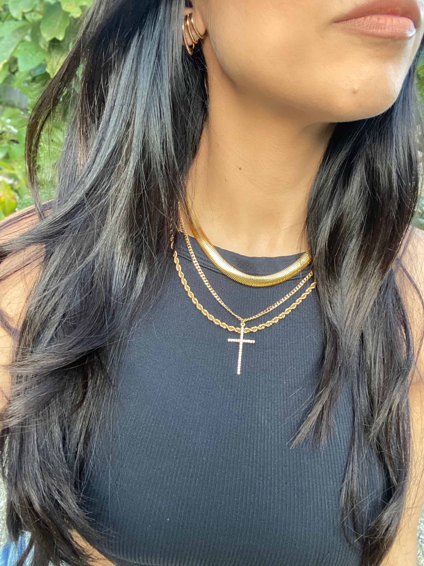 CUBAN LINK CROSS NECKLACE