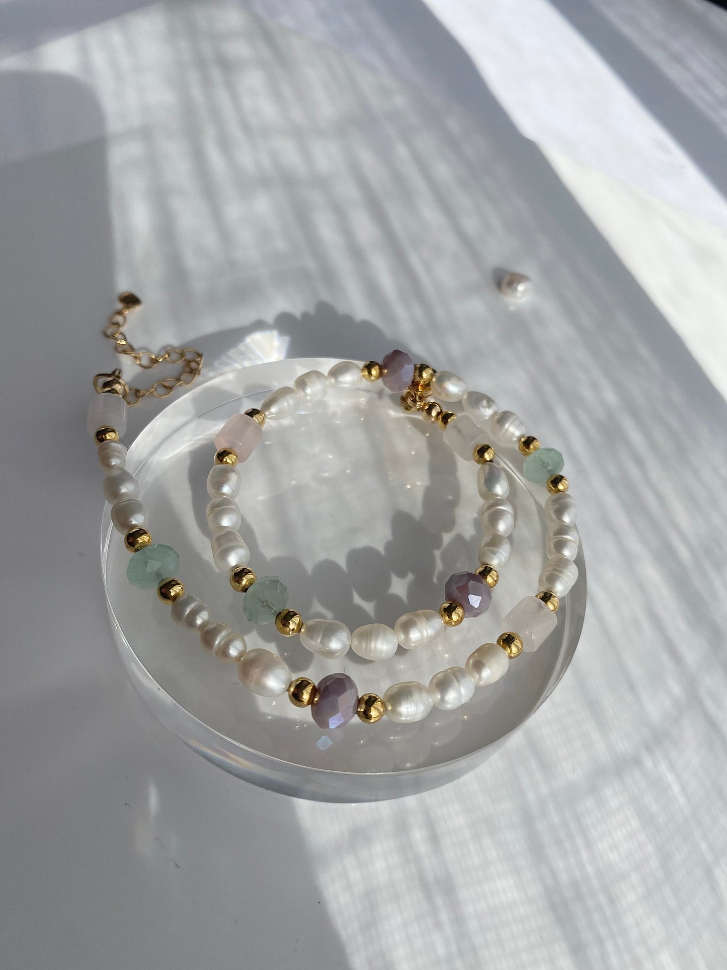 GEMSTONE PEARL NECKLACE