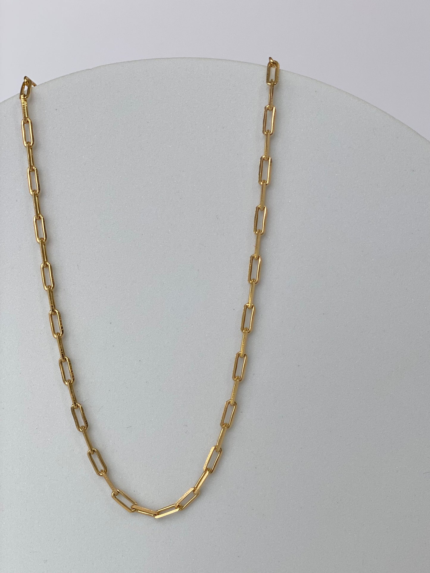 DAINTY PAPERCLIP NECKLACE