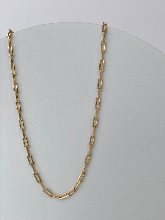 DAINTY PAPERCLIP NECKLACE
