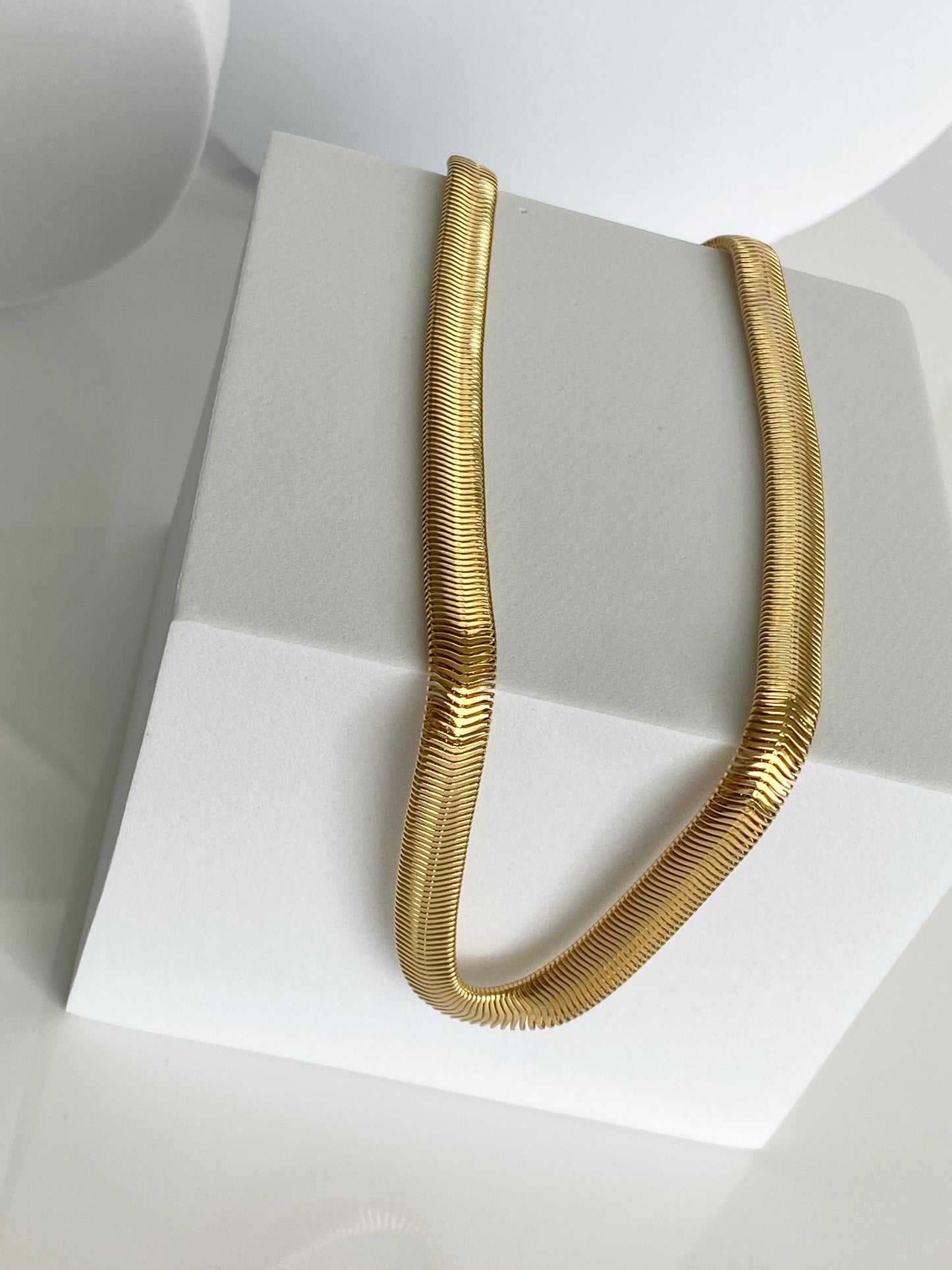 INTENT 8MM SNAKE NECKLACE