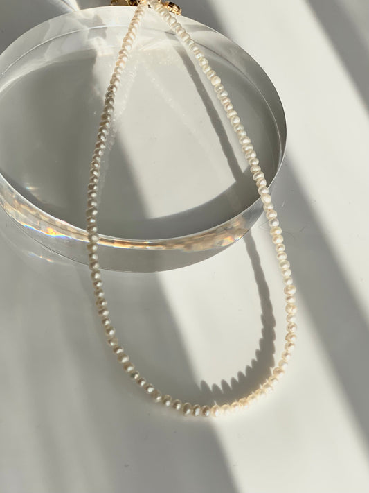 LADY LIKE NECKLACE