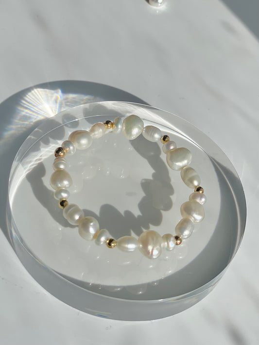 GRACE PEARL BRACELET