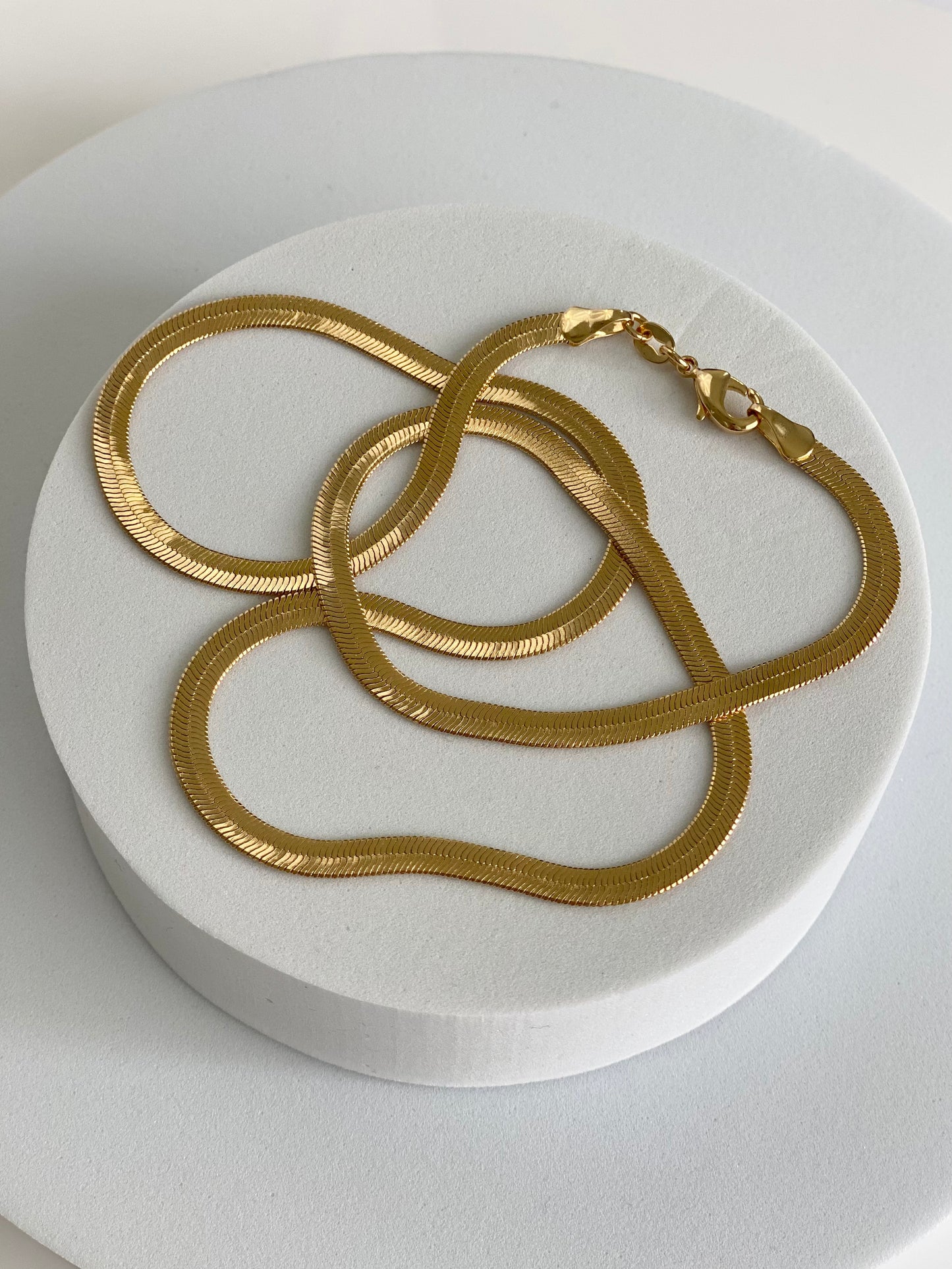 MOXIE HERRINGBONE NECKLACE