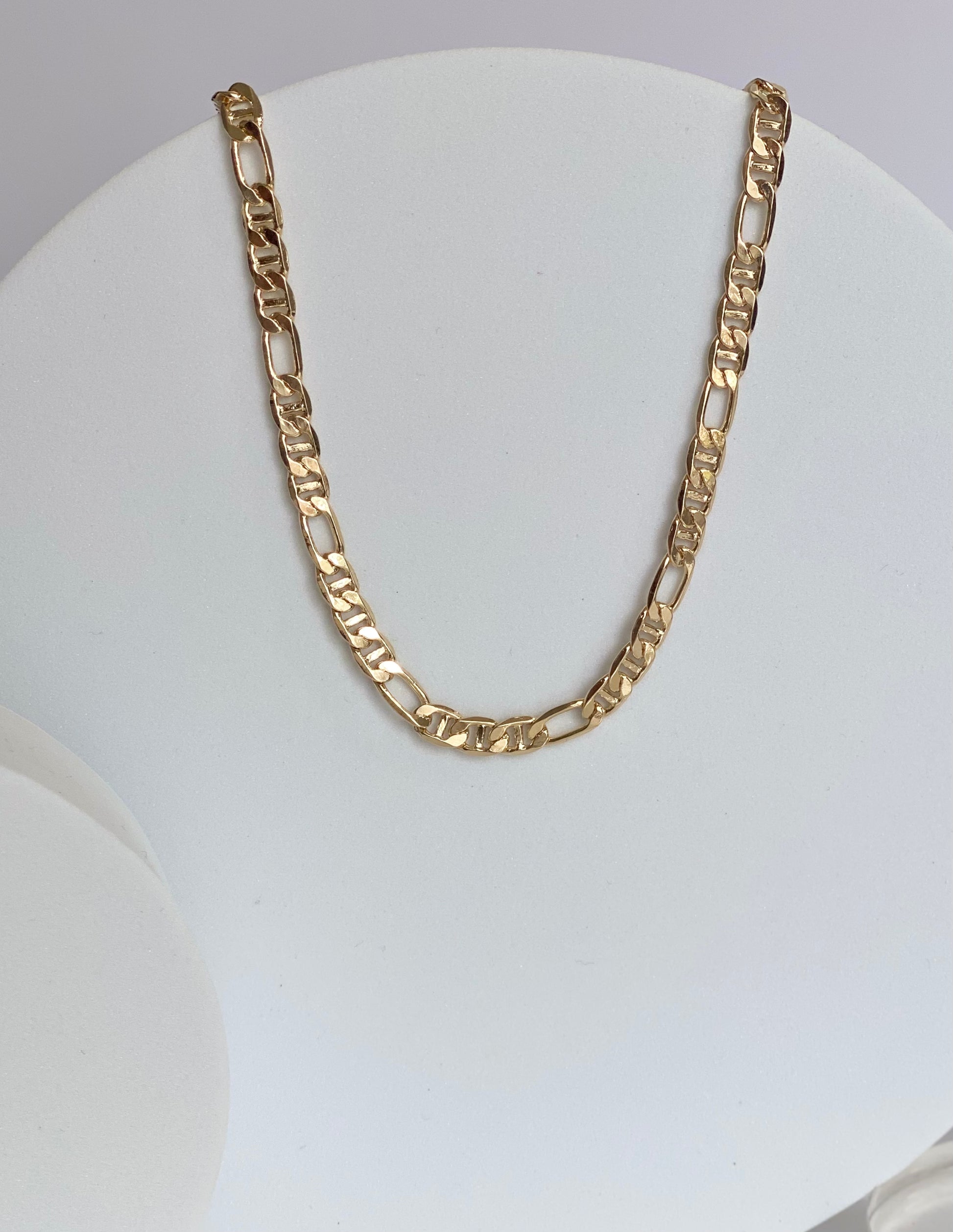 Figaro gucci chain discount