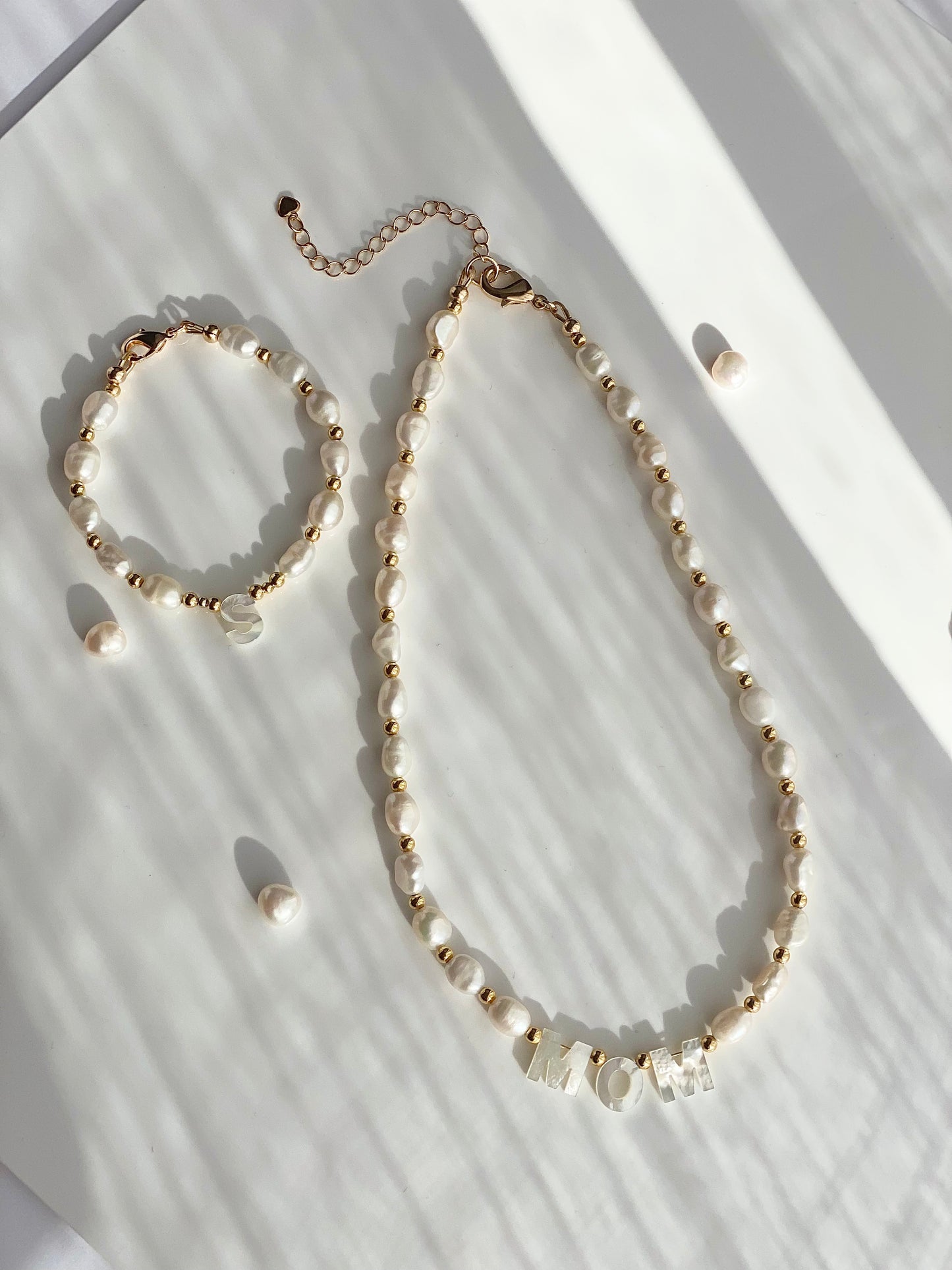 HARMONY NACRE NECKLACE