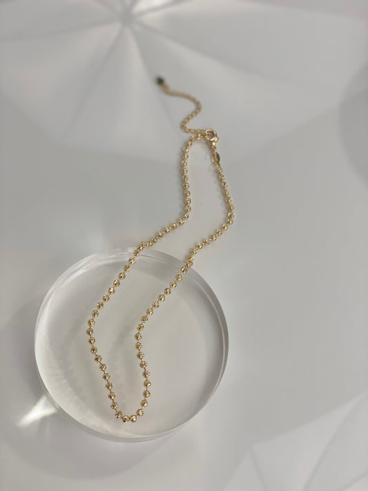 FACETED BALL CHOKER