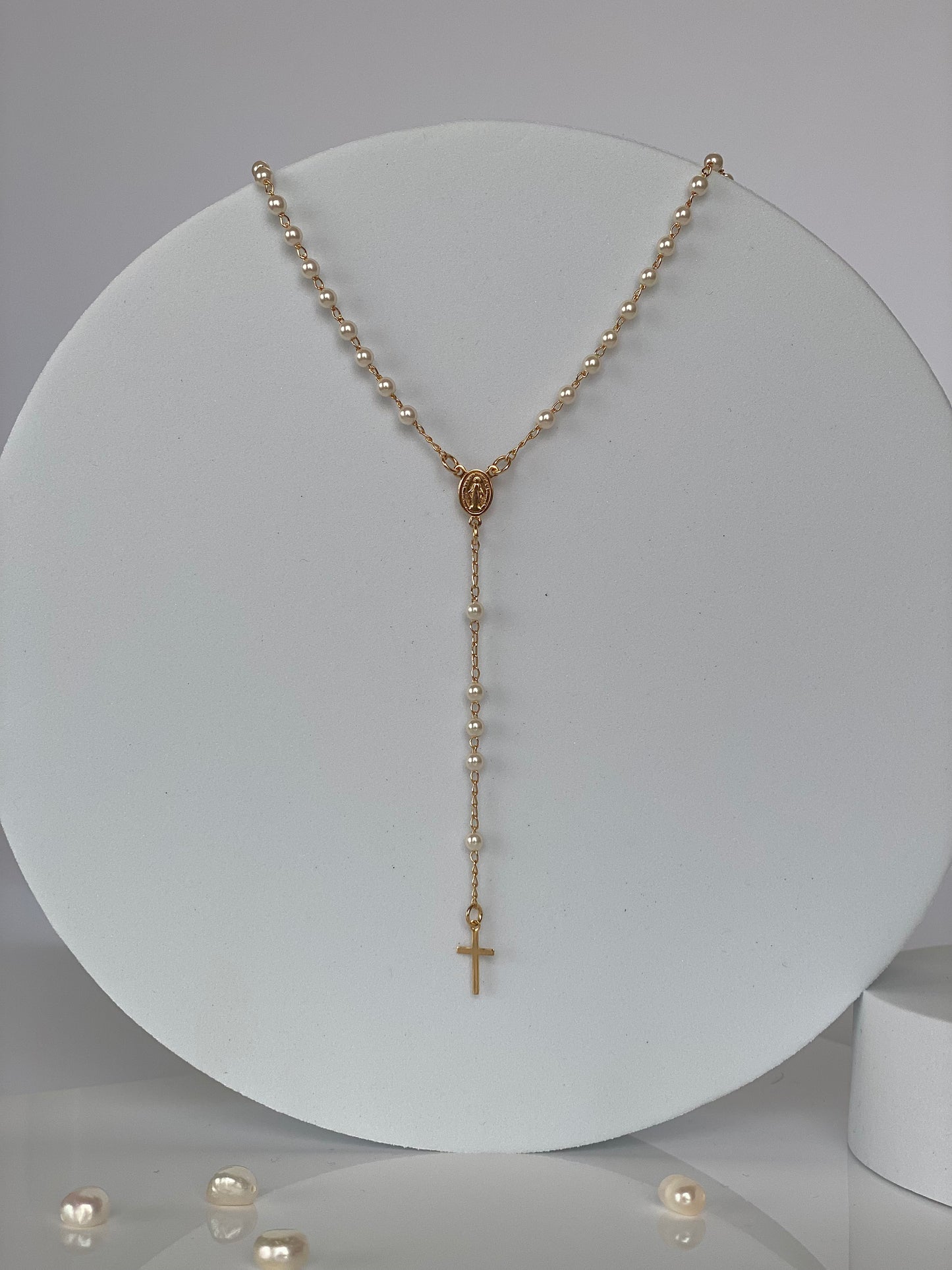 DAINTY PEARLY ROSARY